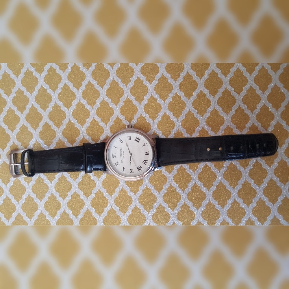 Watch - Picture 3 of 6